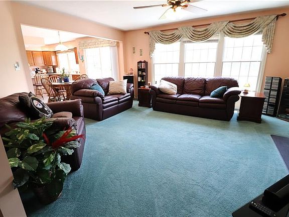 4th image of 5736 Villahaven Dr