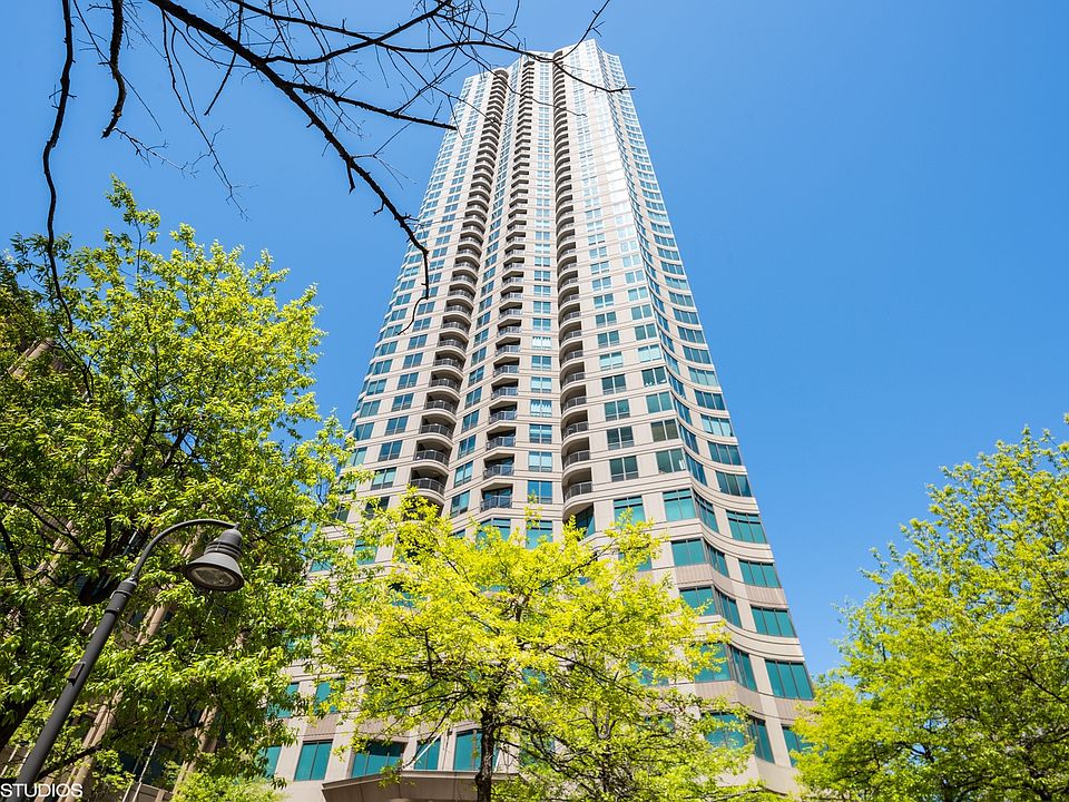1st image of 400 N La Salle Dr APT 1409