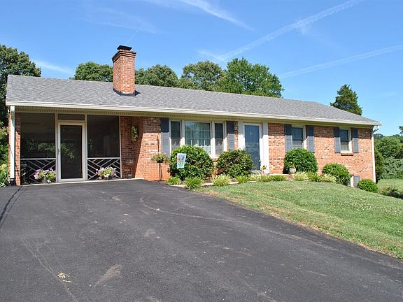 3rd image of 123 Lance Ln