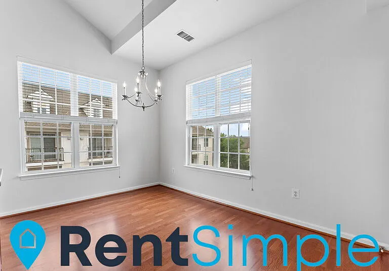 21210 McFadden Sq #402 — Photo 40