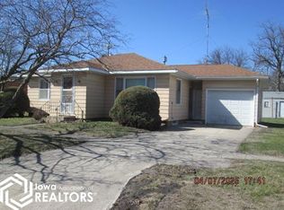 205 7th Ave SW, Clarion, IA 50525