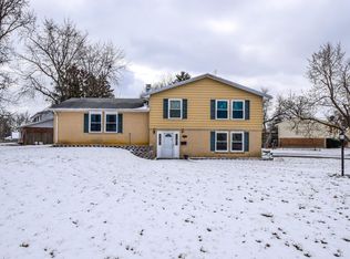 4990 Sweetbirch Dr, Dayton, OH 45424