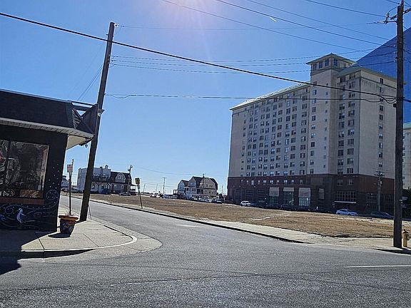 2nd image of 108 Seaside Ave