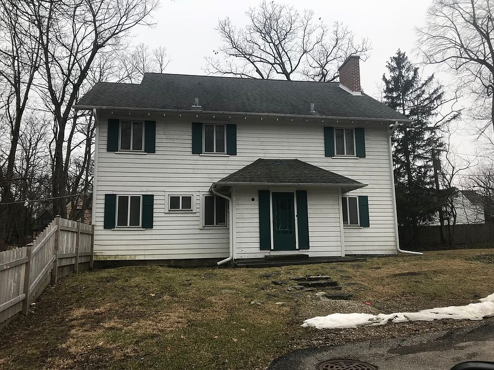 2nd image of 420 Washington Rd