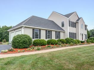 33 Brook Ln, Gardner, MA 01440