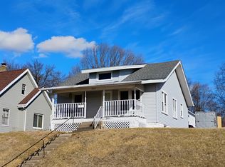 2007 Mound St, Davenport, IA 52803