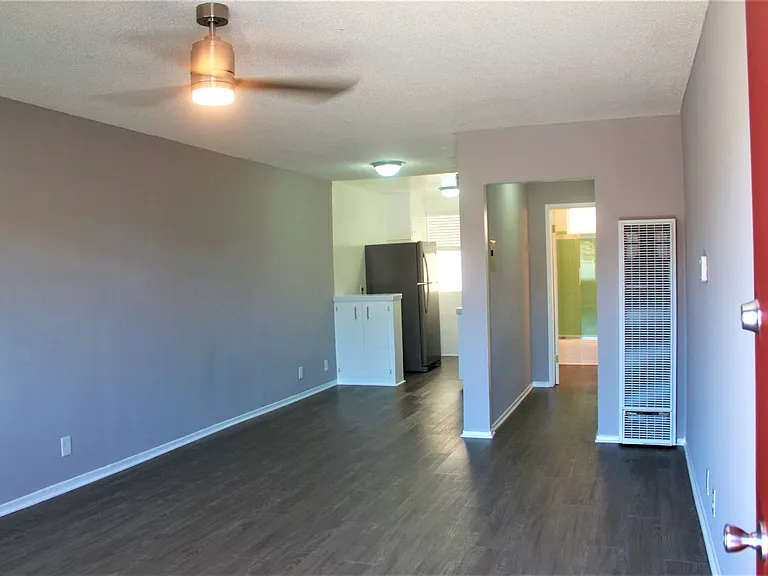 15430 Hawthorne Blvd — Photo 4