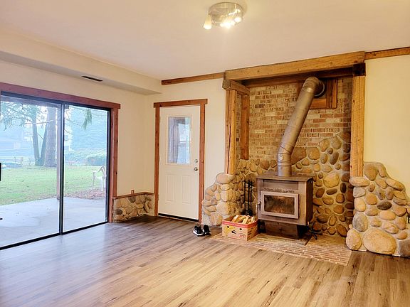3rd image of 22566 SE 304th Pl