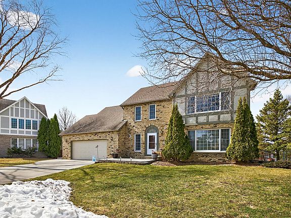 2nd image of 4236 Stoneham Ln NW