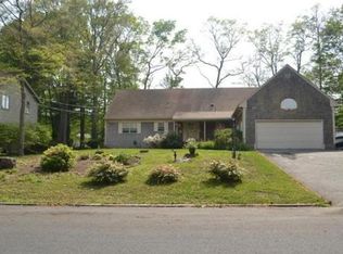 12 Heritage Dr, Dartmouth, MA 02747