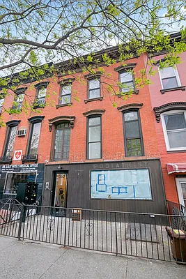 Rented by Compass | media 18