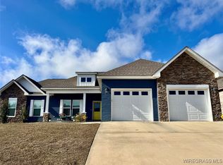 323 Lakes Dr, Enterprise, AL 36330