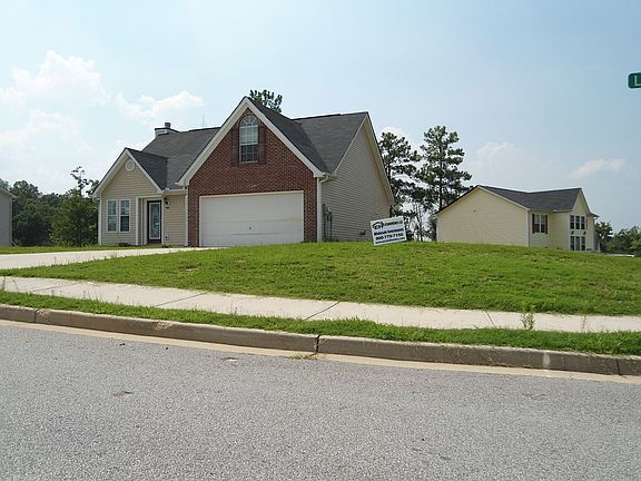 3rd image of 7950 Lakewind Ct