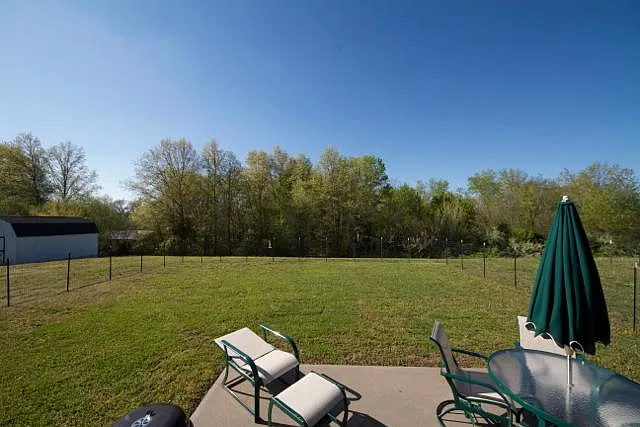 3 bed, 2046 sqft, $1,750 — Photo 2