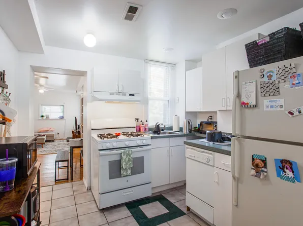 742 S 8th St #2, Philadelphia, PA 19147