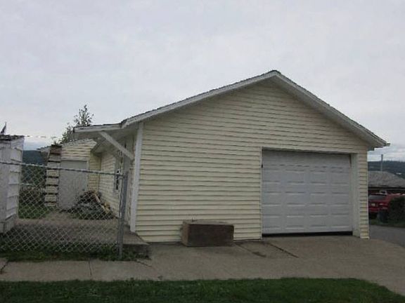 5th image of 1302 Dartmouth St