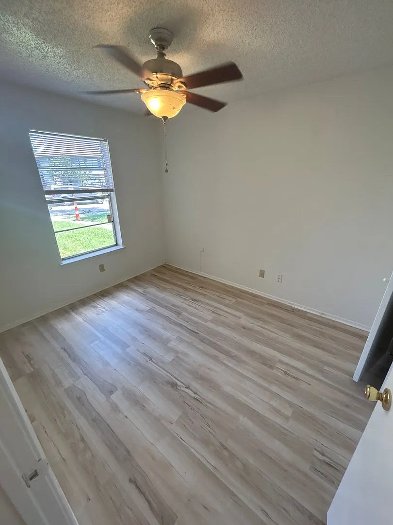 5510 Brookview Ct — Photo 2