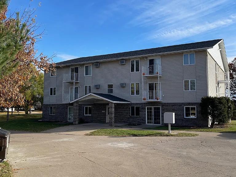 2305 Martin St #5 — Photo 2