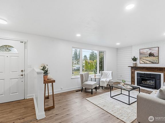 3rd image of 7735 13th Avenue NE