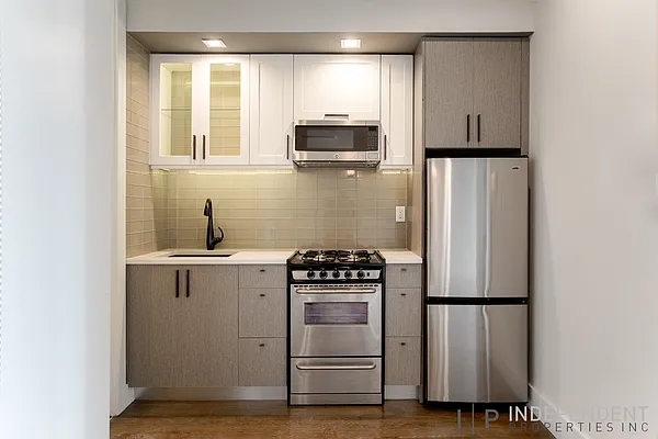 Rented by Independent Properties NYC Inc | media 71