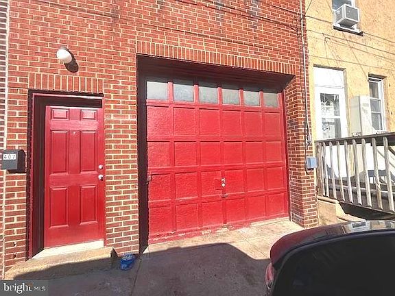 2nd image of 407 Pierce St