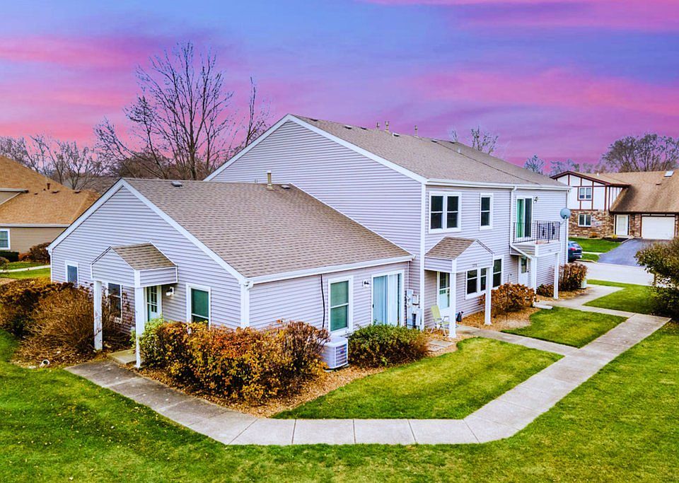 1st image of 208 Manor Dr Unit A
