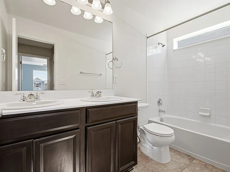 614 W 170th Pl — Photo 31