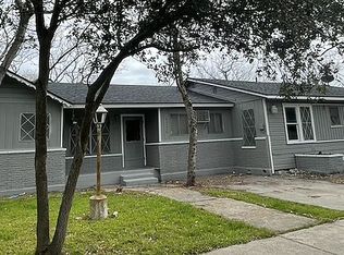 4250 Green Grove Dr, Corpus Christi, TX 78415