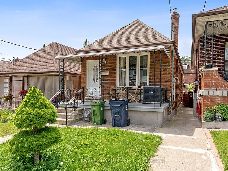 502 Westmount Ave #LOWER — Photo 4