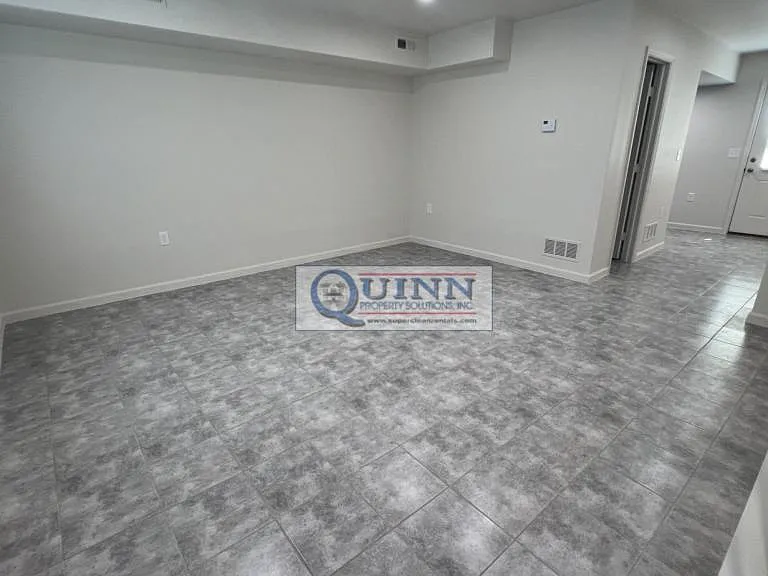 317 Willow Dr — Photo 6