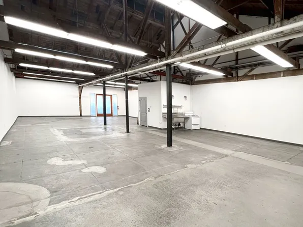 560 E Commercial St #4A, Pomona, CA 91767