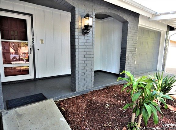 2nd image of 11950 Alamo Blanco St