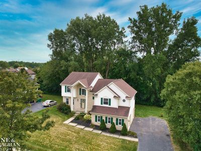 42973 Pond Bluff Dr, Belleville, MI, 48111