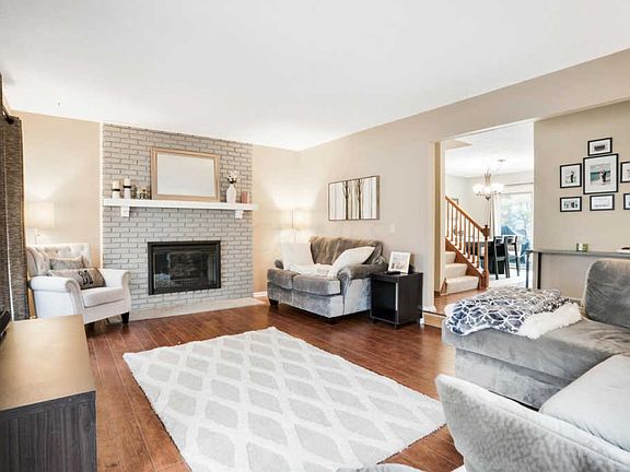 3rd image of 1760 Woodspring Dr