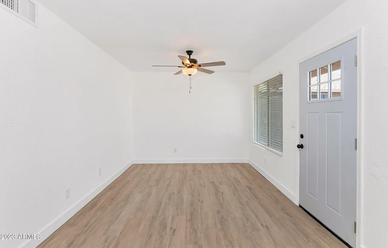 1459 E Taylor St — Photo 4