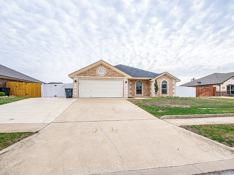 4602 Lauren Mackenzie Dr — Photo 1