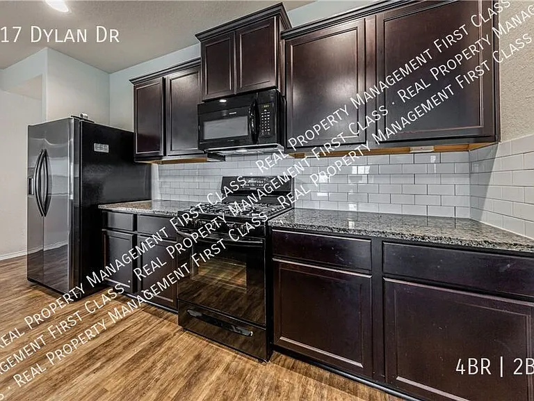 117 Dylan Dr — Photo 5