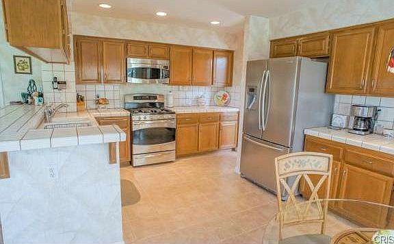 5th image of 26335 Woodlark Ln