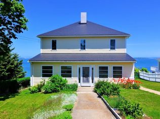 125 Sea Ave, Quincy, MA 02169