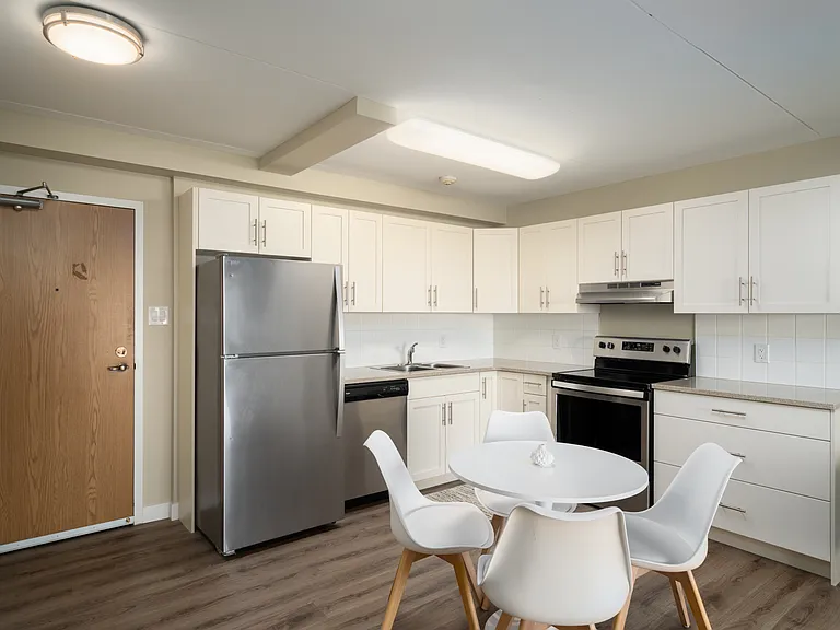 135 Niakwa Rd — Photo 9