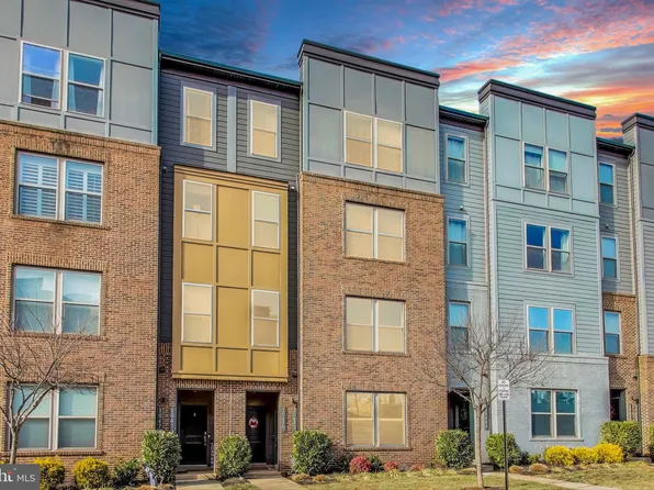 10473 Ratcliffe Trl, Manassas, VA 20110