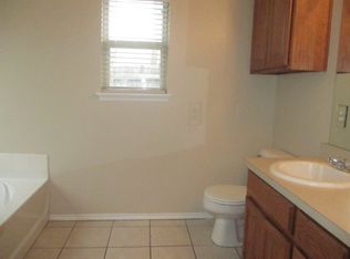 2001 Conway Dr, Norman, OK 73071
