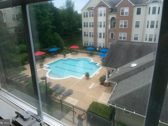5th image of 4139 Fountainside Ln Unit F303