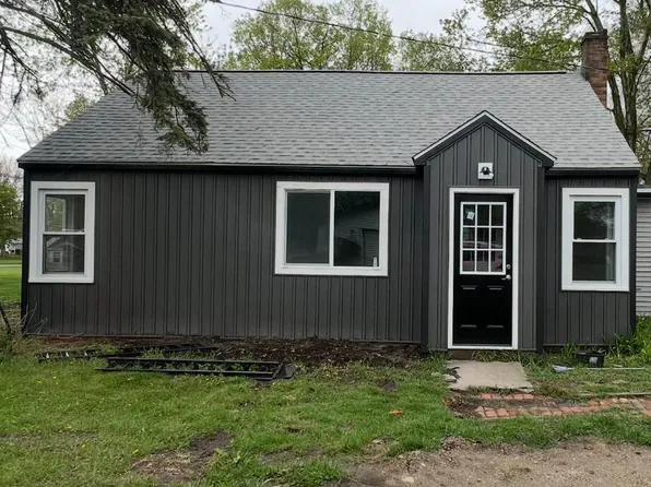 305 W High St, Ovid, MI 48866