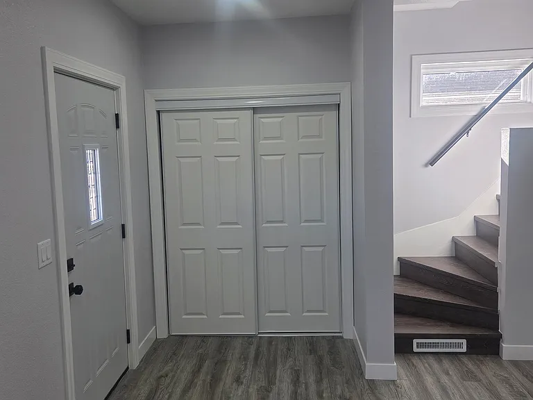 1230 Englewood Ave — Photo 6