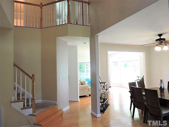 3rd image of 601 Orchard Pl