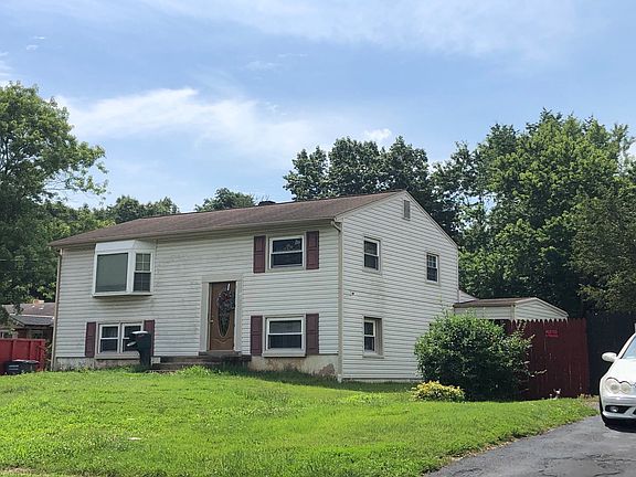 2nd image of 9707 Fairmont Ave