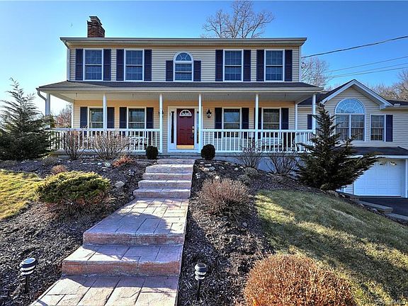 2nd image of 73 Vista Dr