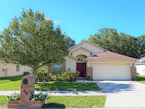 3rd image of 104 Citrus Landing Dr