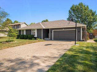 2836 SW Bingham Rd, Topeka, KS 66614